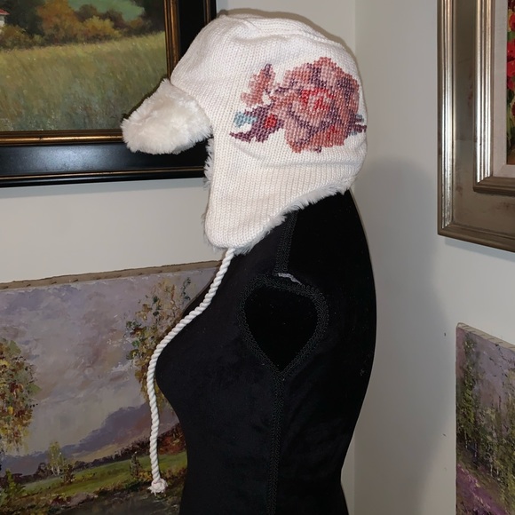 ? Ski hat